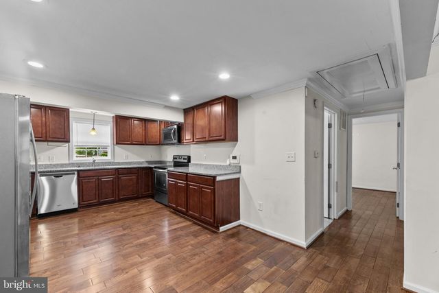 202 1ST AVE, Glen Burnie, MD 21060