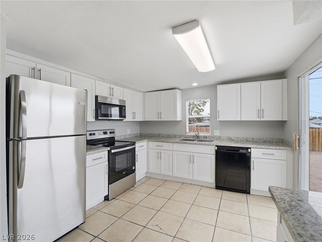 5132 Hallet Drive, Las Vegas, NV 89122