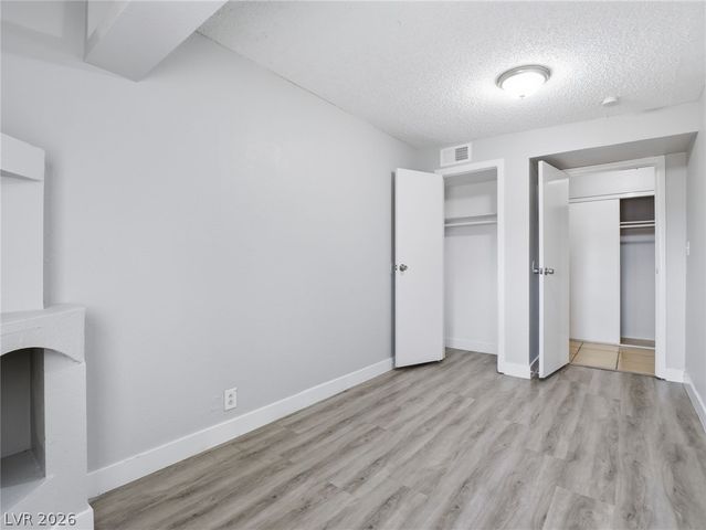 5132 Hallet Drive, Las Vegas, NV 89122