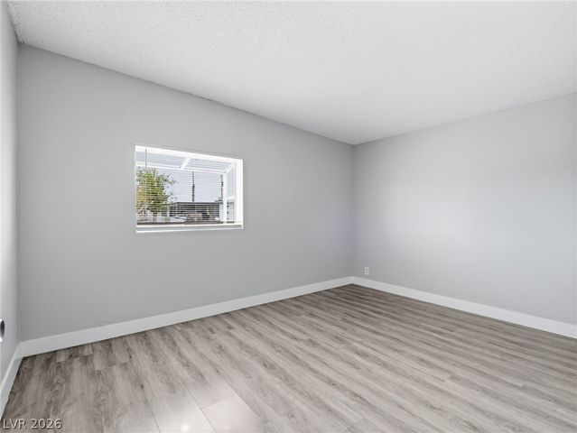 5132 Hallet Drive, Las Vegas, NV 89122