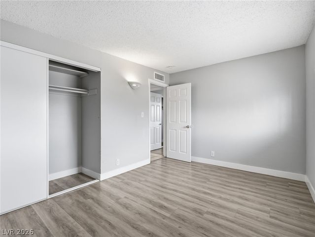 5132 Hallet Drive, Las Vegas, NV 89122