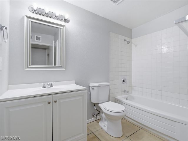 5132 Hallet Drive, Las Vegas, NV 89122