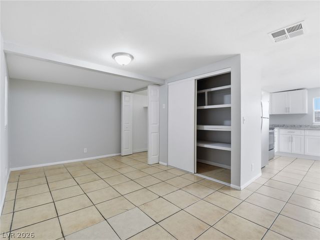 5132 Hallet Drive, Las Vegas, NV 89122