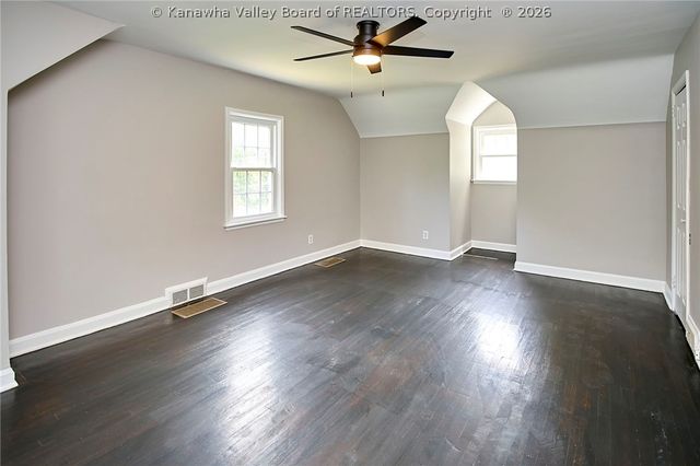 914 McQueen Boulevard, St Albans, WV 25177
