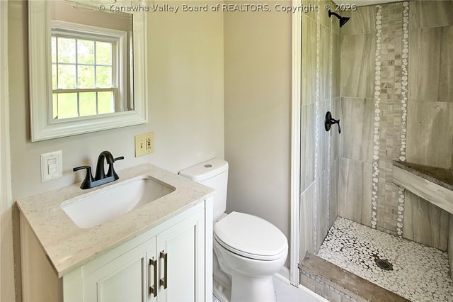 914 McQueen Boulevard, St Albans, WV 25177