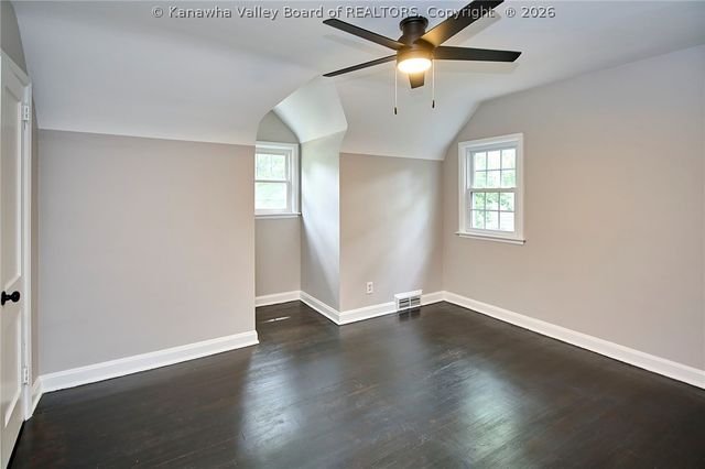 914 McQueen Boulevard, St Albans, WV 25177