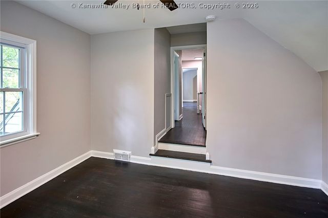 914 McQueen Boulevard, St Albans, WV 25177