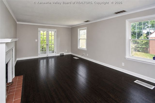 914 McQueen Boulevard, St Albans, WV 25177