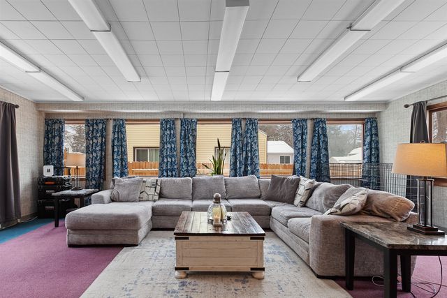 1001 W Michigan Avenue, Jackson, MI 49202