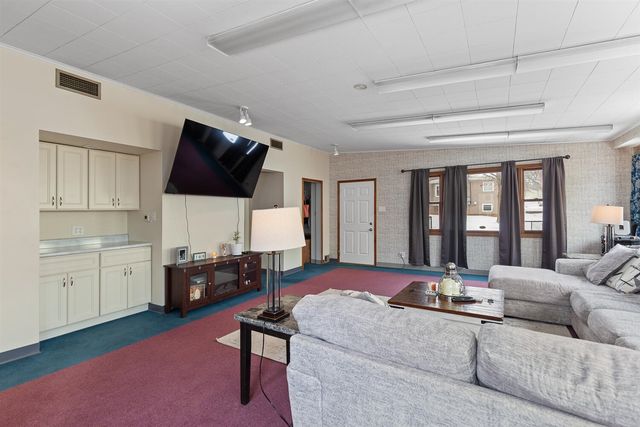 1001 W Michigan Avenue, Jackson, MI 49202