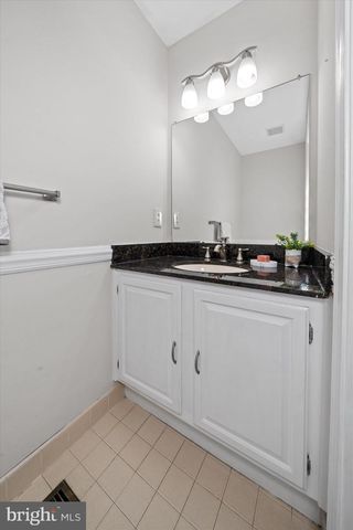 407 SIERRA CT, Newark, DE 19711