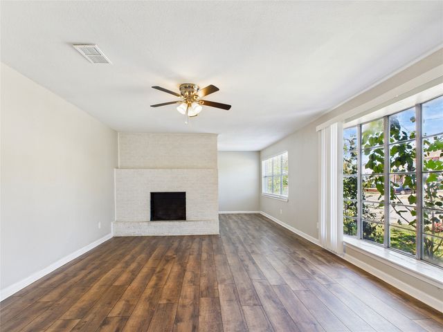2712 Evans Avenue, Fort Worth, TX 76104