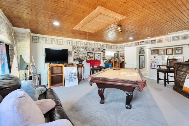 5014 Largo Drive, Granbury, TX 76049