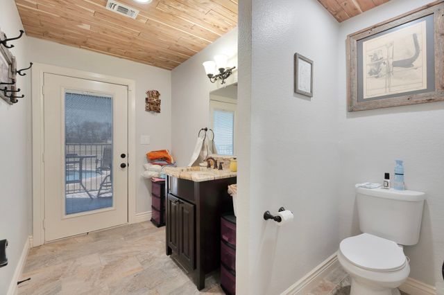 5014 Largo Drive, Granbury, TX 76049