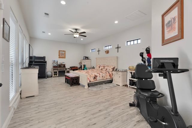 5014 Largo Drive, Granbury, TX 76049