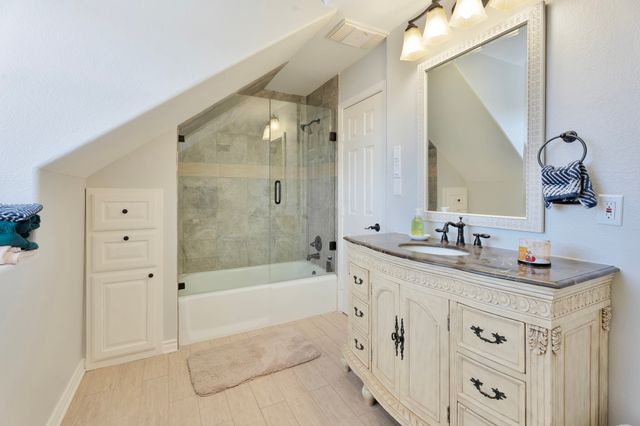 5014 Largo Drive, Granbury, TX 76049