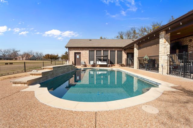 5014 Largo Drive, Granbury, TX 76049