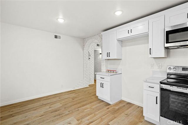 23214 Orange Avenue 7, Lake Forest, CA 92630