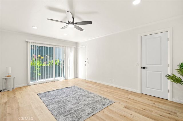 23214 Orange Avenue 7, Lake Forest, CA 92630