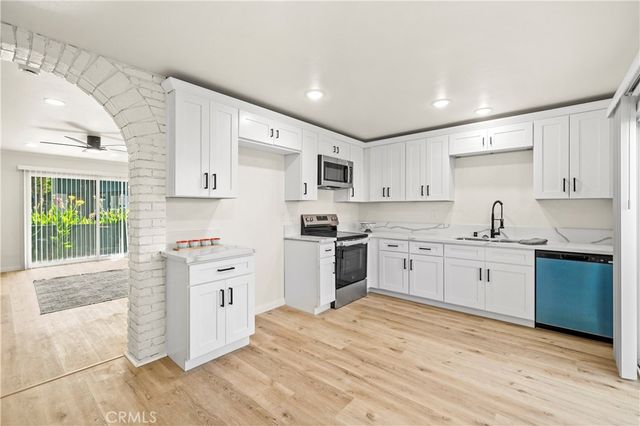 23214 Orange Avenue 7, Lake Forest, CA 92630