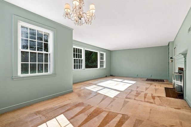157 Sykes Street, Palmer, MA 01069