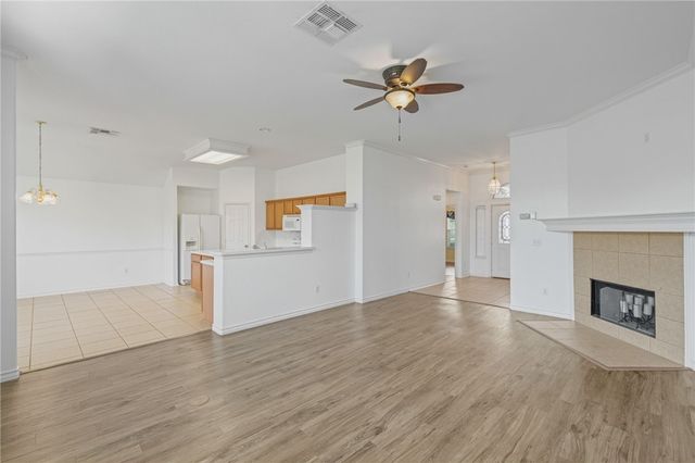 5902 Sutherland Dr, Corpus Christi, TX 78414