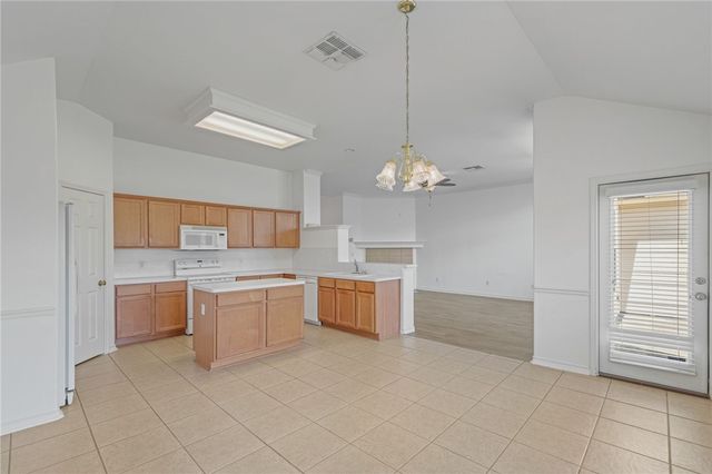 5902 Sutherland Dr, Corpus Christi, TX 78414