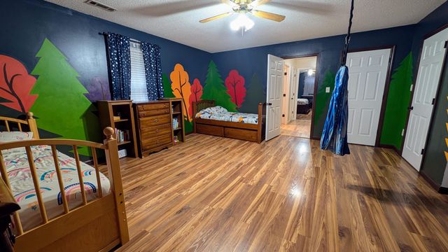 63 Loughridge Lane, Lafayette, GA 30728