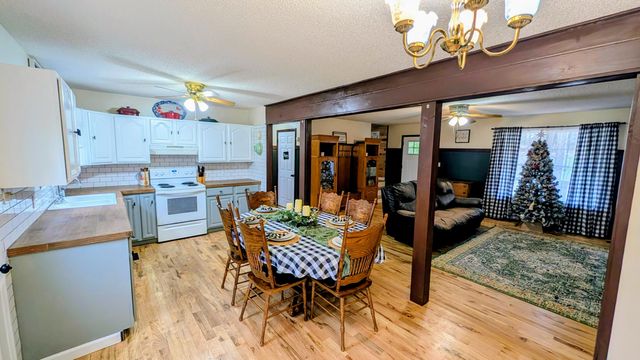 63 Loughridge Lane, Lafayette, GA 30728