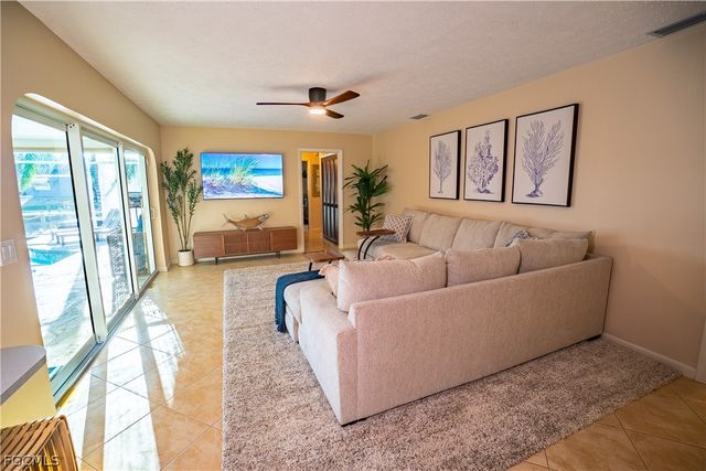 3510 SE 19th PL, Cape Coral, FL 33904