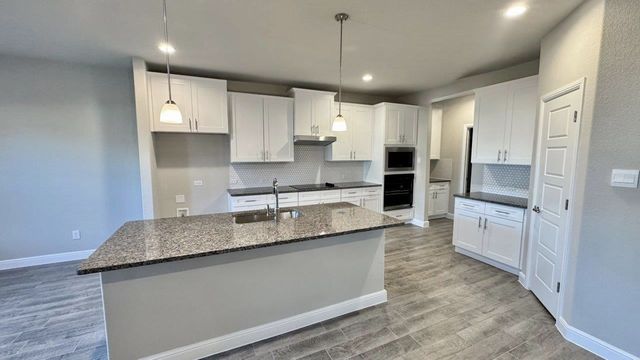 307 LELO Lane, Mansfield, TX 76063