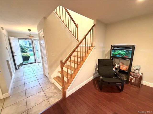 297 Erik Drive, East Setauket, NY 11733