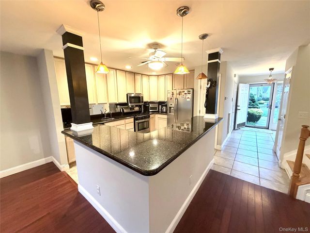297 Erik Drive, East Setauket, NY 11733