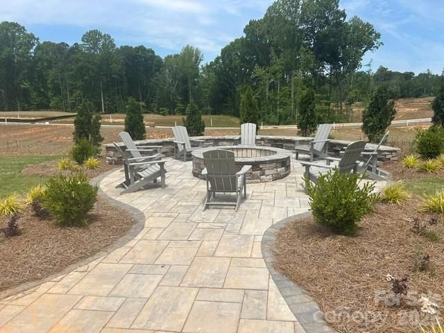 516 Cottage Garden Lane, Belmont, NC 28012