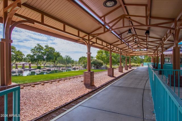 40122 N NOBLE HAWK Court, Phoenix, AZ 85086