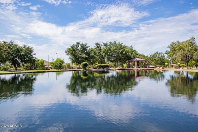 40122 N NOBLE HAWK Court, Phoenix, AZ 85086