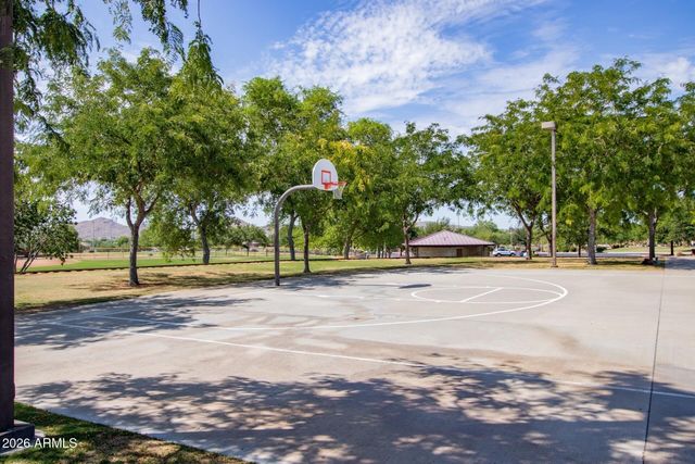40122 N NOBLE HAWK Court, Phoenix, AZ 85086