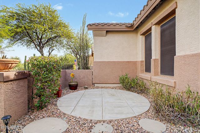 40122 N NOBLE HAWK Court, Phoenix, AZ 85086
