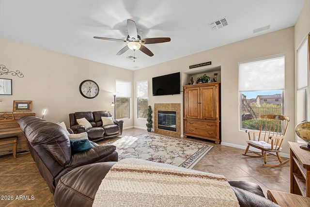 40122 N NOBLE HAWK Court, Phoenix, AZ 85086