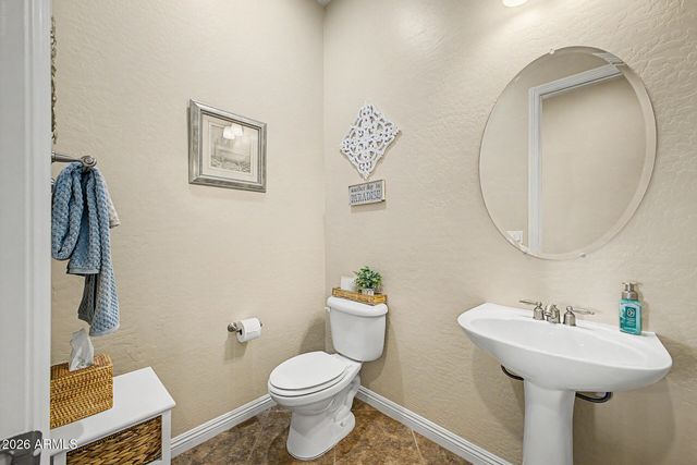 40122 N NOBLE HAWK Court, Phoenix, AZ 85086