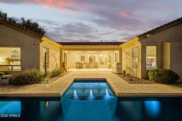 40122 N NOBLE HAWK Court, Phoenix, AZ 85086
