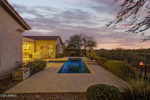 40122 N NOBLE HAWK Court, Phoenix, AZ 85086