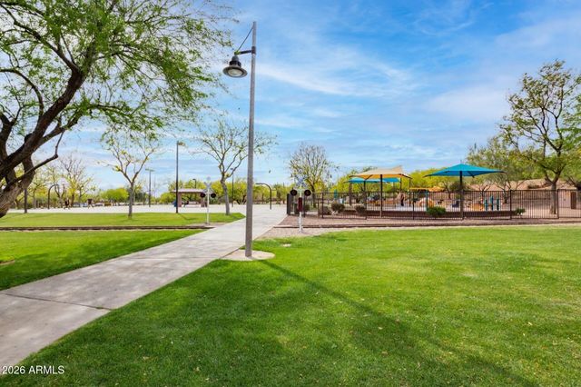 40122 N NOBLE HAWK Court, Phoenix, AZ 85086