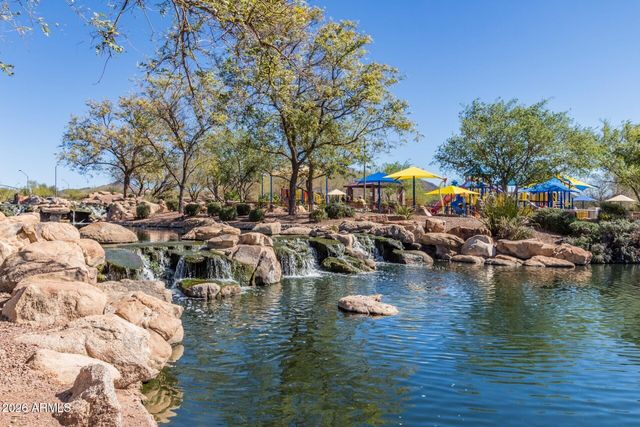40122 N NOBLE HAWK Court, Phoenix, AZ 85086