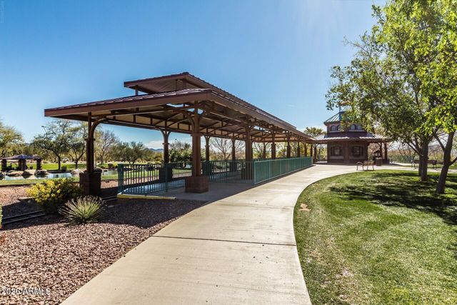 40122 N NOBLE HAWK Court, Phoenix, AZ 85086