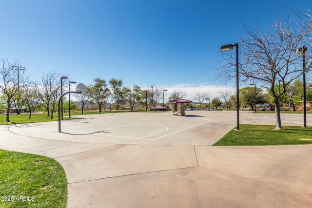 40122 N NOBLE HAWK Court, Phoenix, AZ 85086