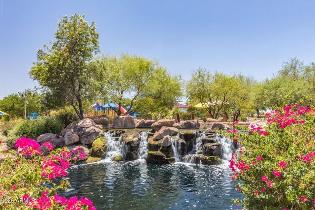 40122 N NOBLE HAWK Court, Phoenix, AZ 85086
