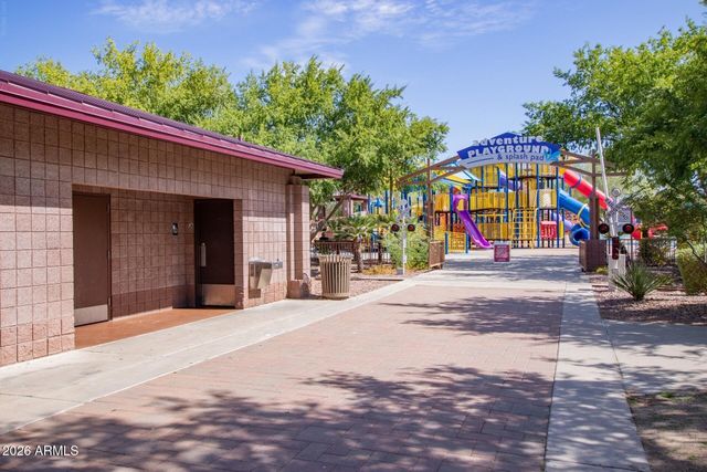 40122 N NOBLE HAWK Court, Phoenix, AZ 85086