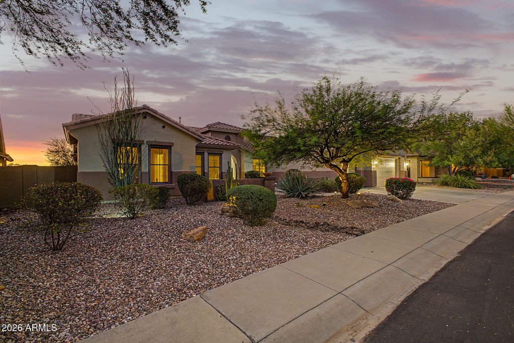 40122 N NOBLE HAWK Court, Phoenix, AZ 85086 — photo 2