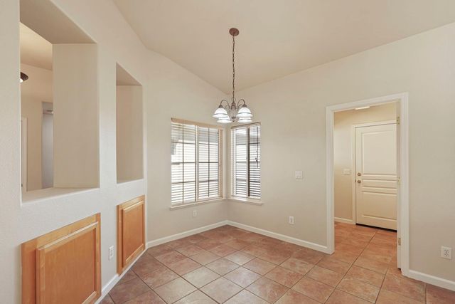 2664 Ponderosa Dr, Lodi, CA 95242